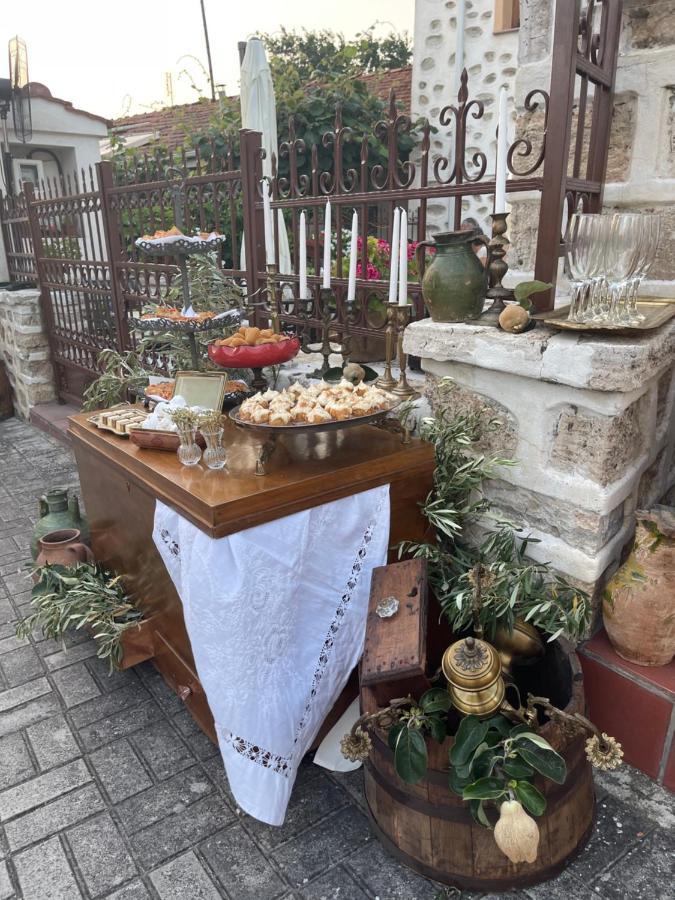Εννεα Μουσεσ Παραδοσιακός Ξενώνας Velventos Exterior photo