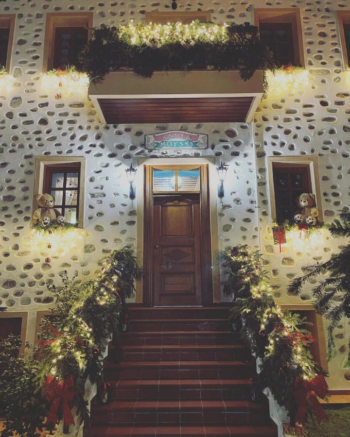 Εννεα Μουσεσ Παραδοσιακός Ξενώνας Velventos Exterior photo